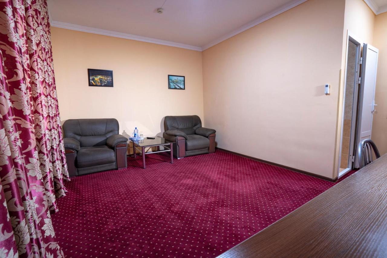 Rohat Hotel Chilonzor Tashkent Exterior foto