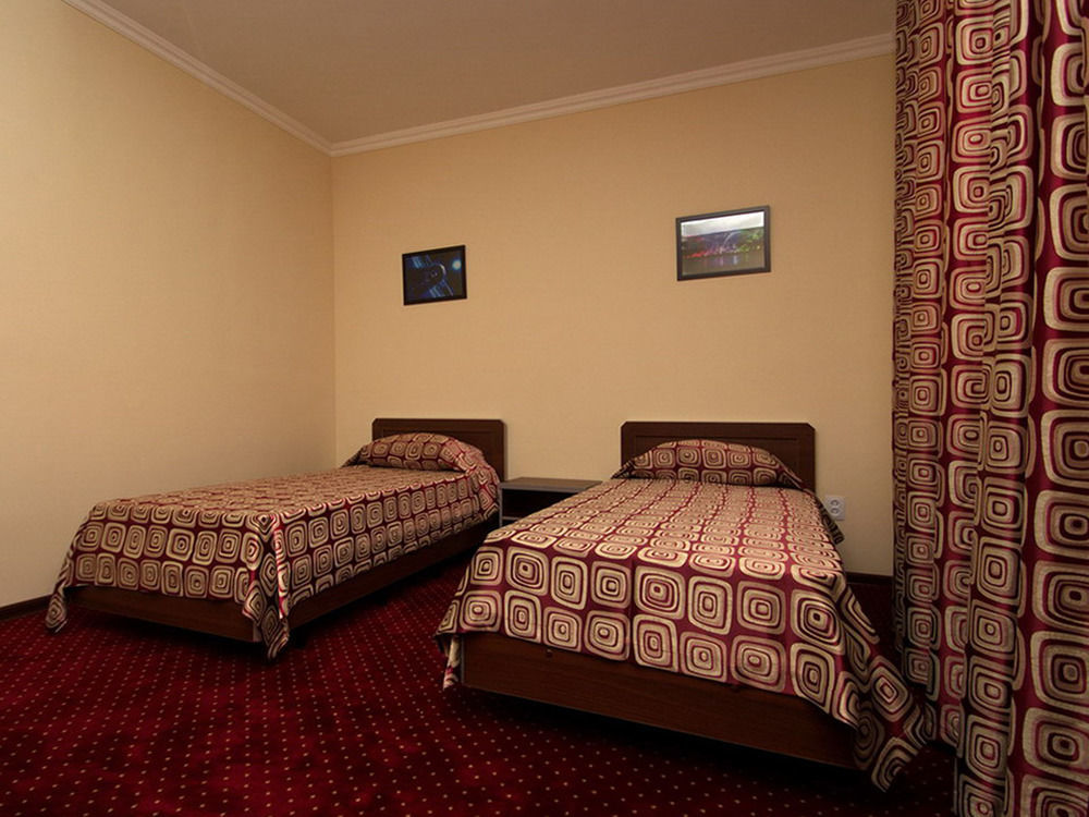 Rohat Hotel Chilonzor Tashkent Exterior foto